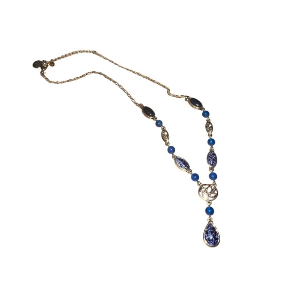 liz & co Short Blue Pendant Necklace - Picture 1 of 5